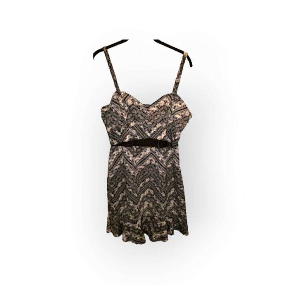 Fire Los Angeles dress NWT sz  jr Large orig price 30.00